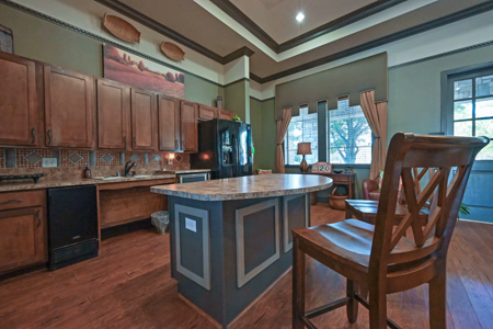 Churchill-Commerce 19